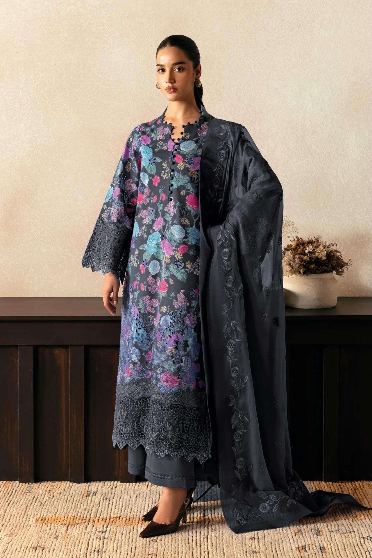 Shree Deepsy Rungrez Chikankari view 14