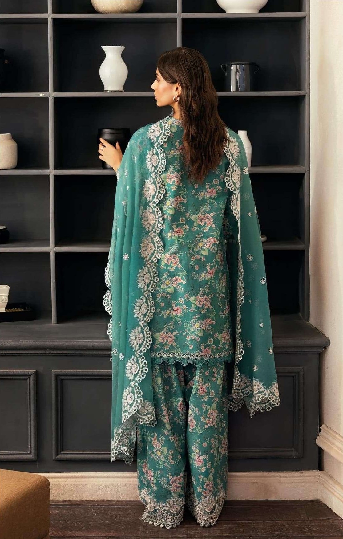 Shree Deepsy Rungrez Chikankari view 2