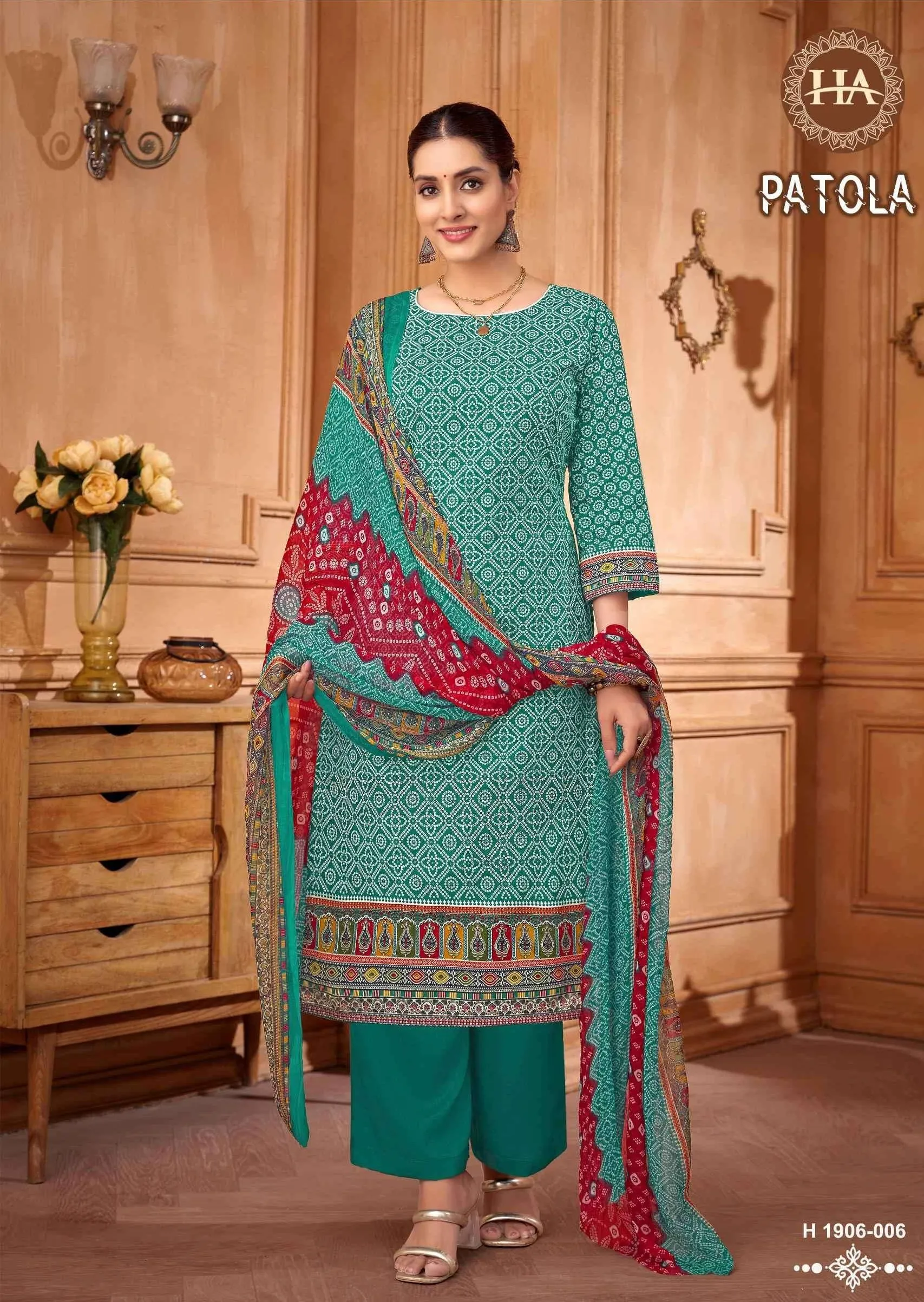 Harshit Patola by Aloksuit view 4