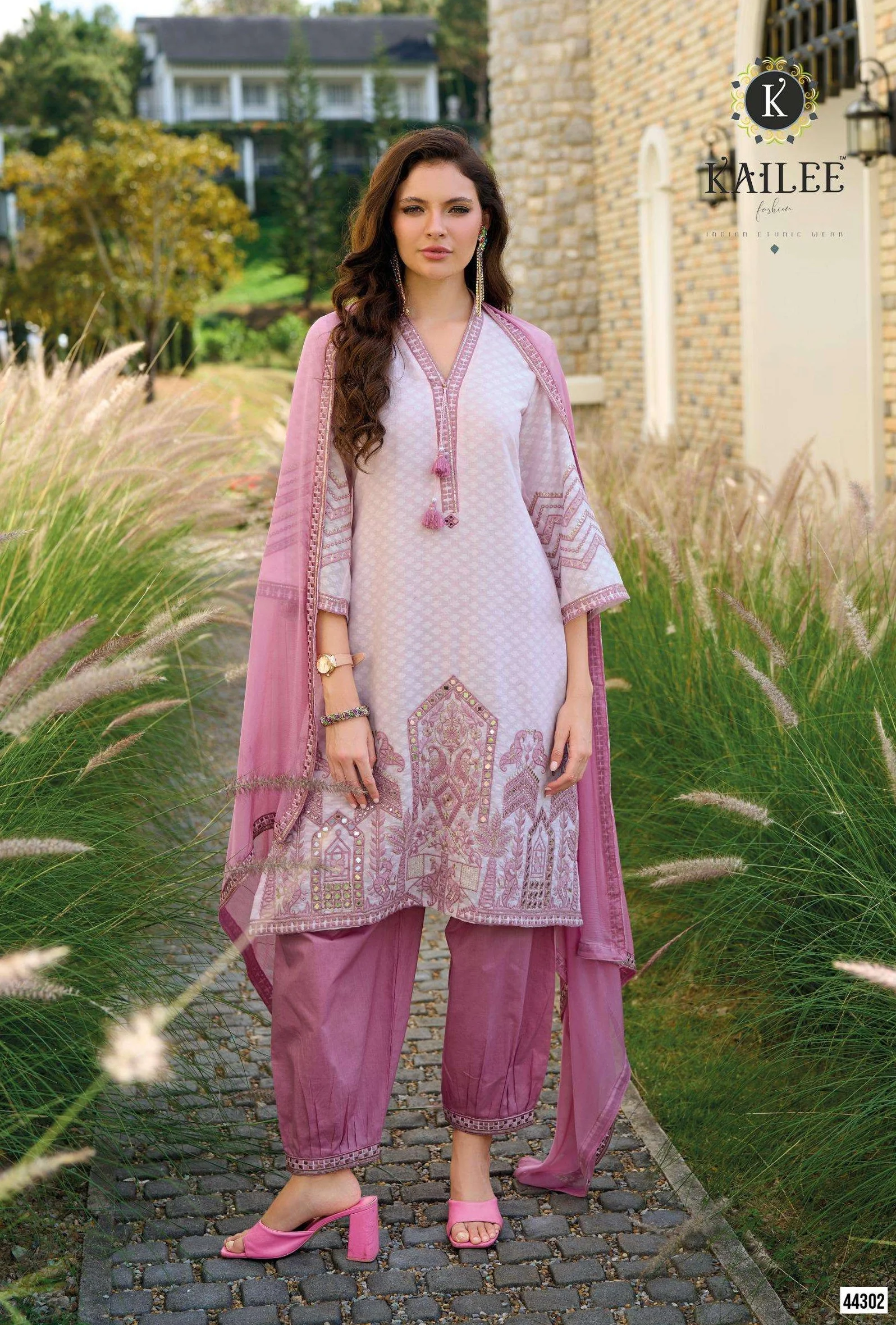 SEHRA by Kailee view 4