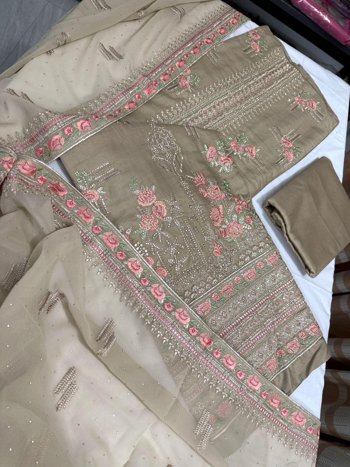 BI 002 A ELEGANT PASTEL COLOURS SHALWA KAMEEZ view 3