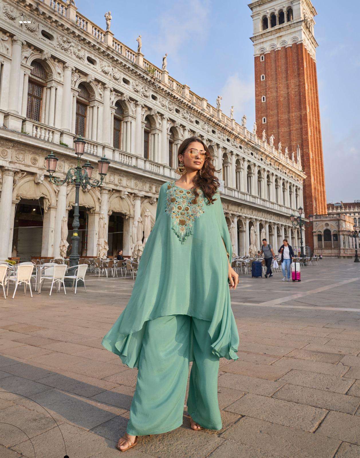 Sayuri by Avika view 5