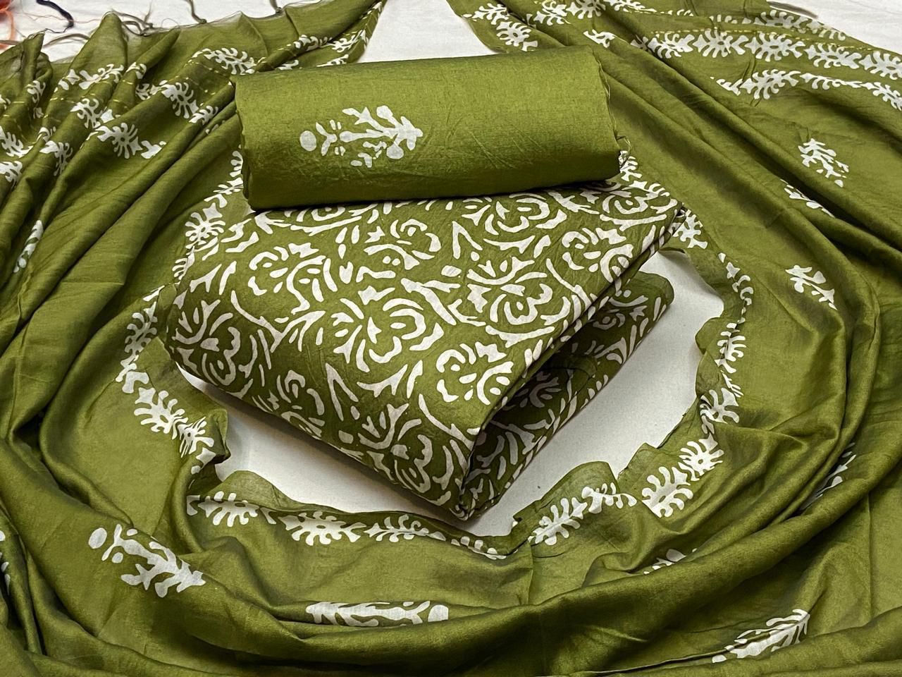 MR 014 EXCLUSIVE MODAAL SILK SUIT SET! view 3
