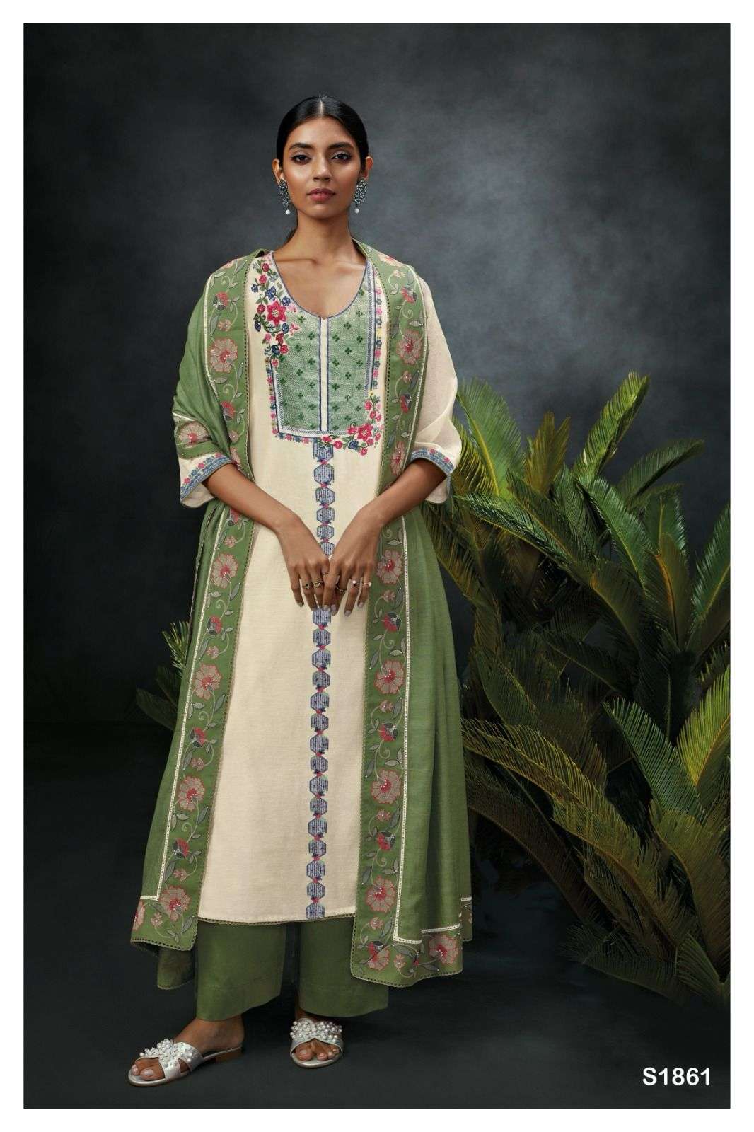 Ganga Quincy 1861 Jacquard Designs Dress Festive Collection view 3