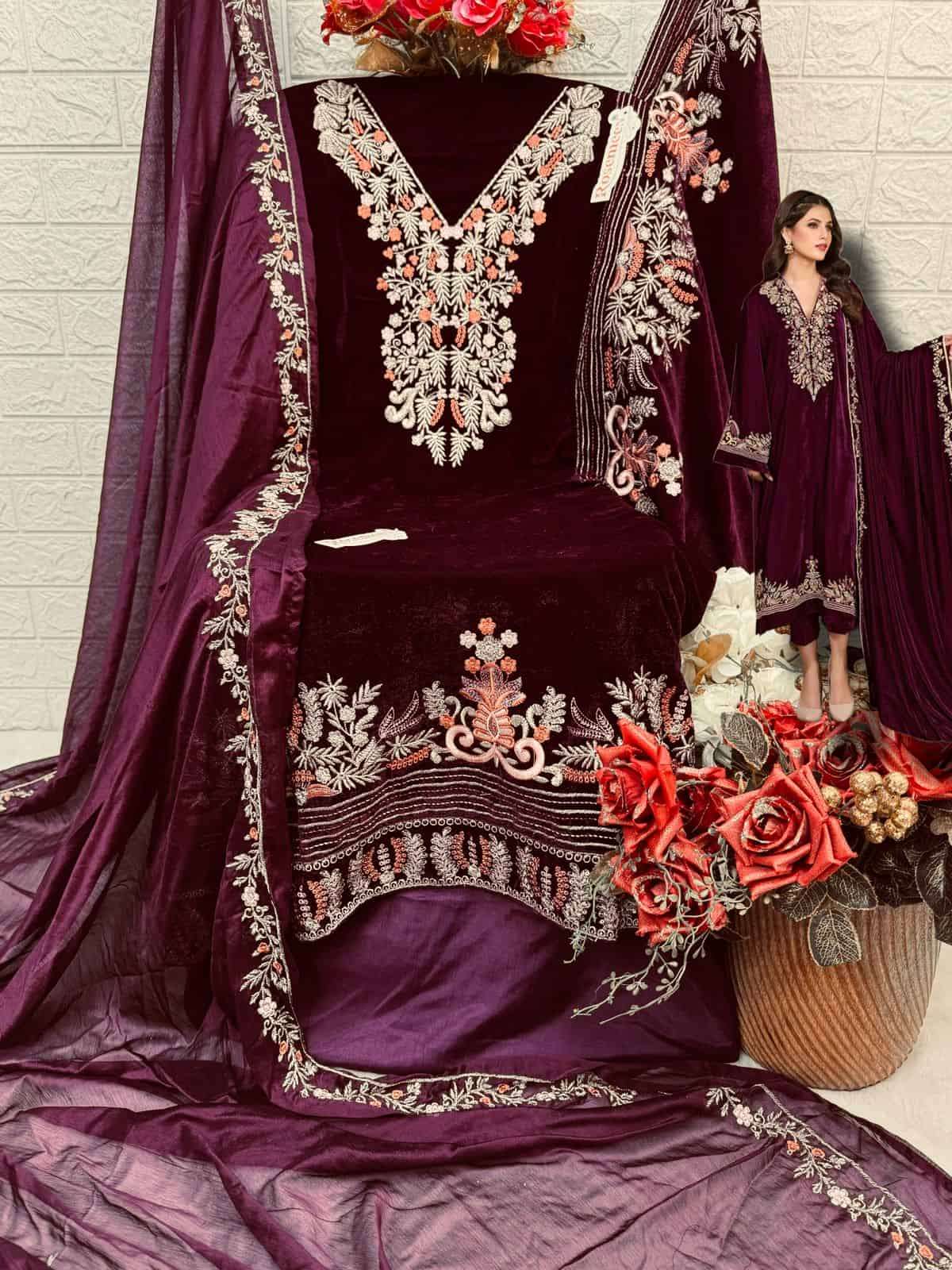 Fepic Rosemeen Velvet Embroidered Suit view 4