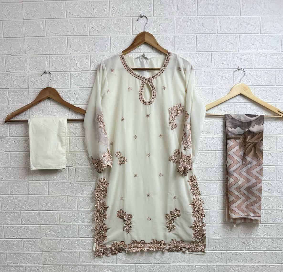 Laxuria Trends 1346 Latest Designer Festive Collection Kurti Pant Dupatta Set view 5