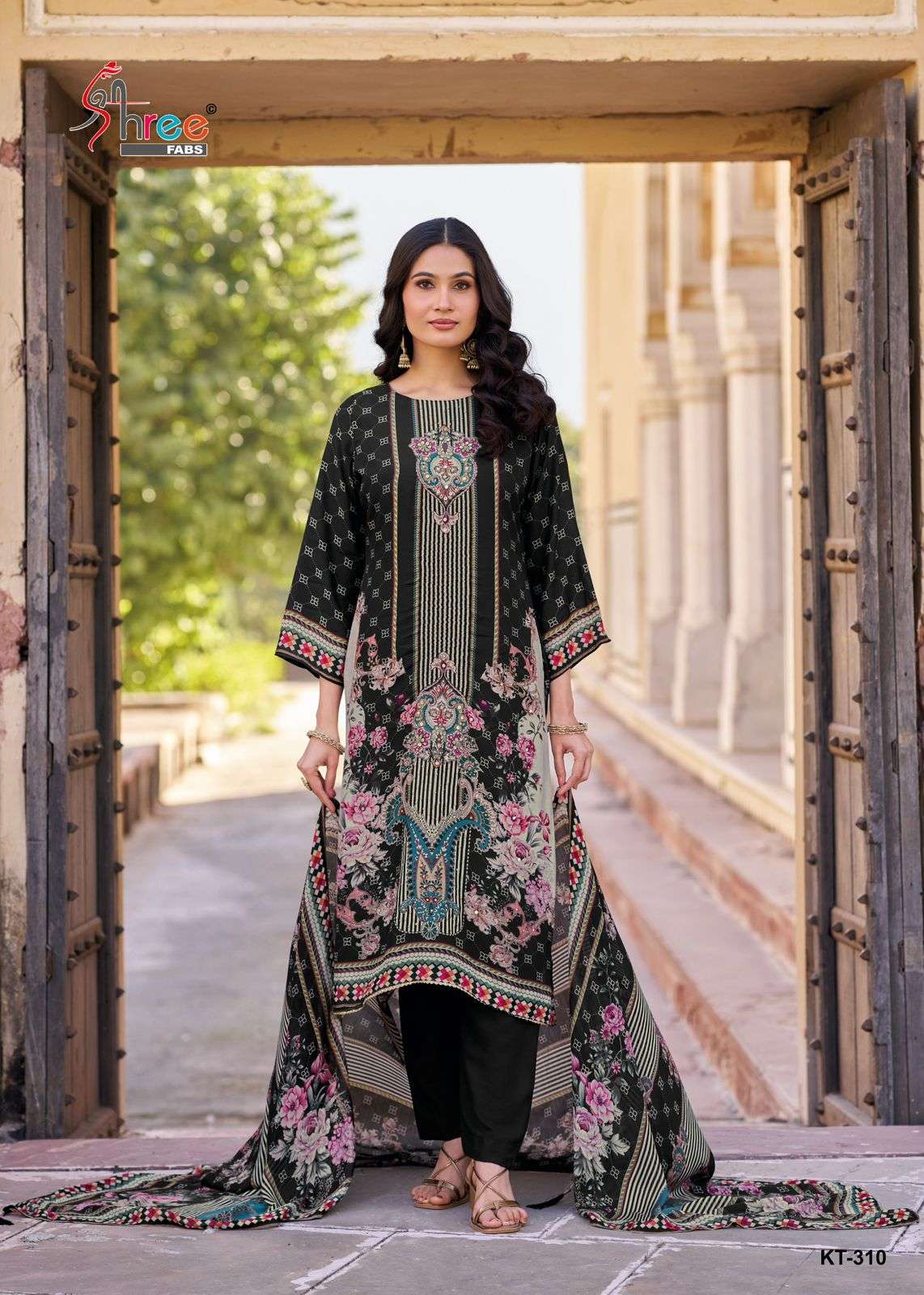 Digital Printed Pakistani Muslin Suit (KT-310) view 2