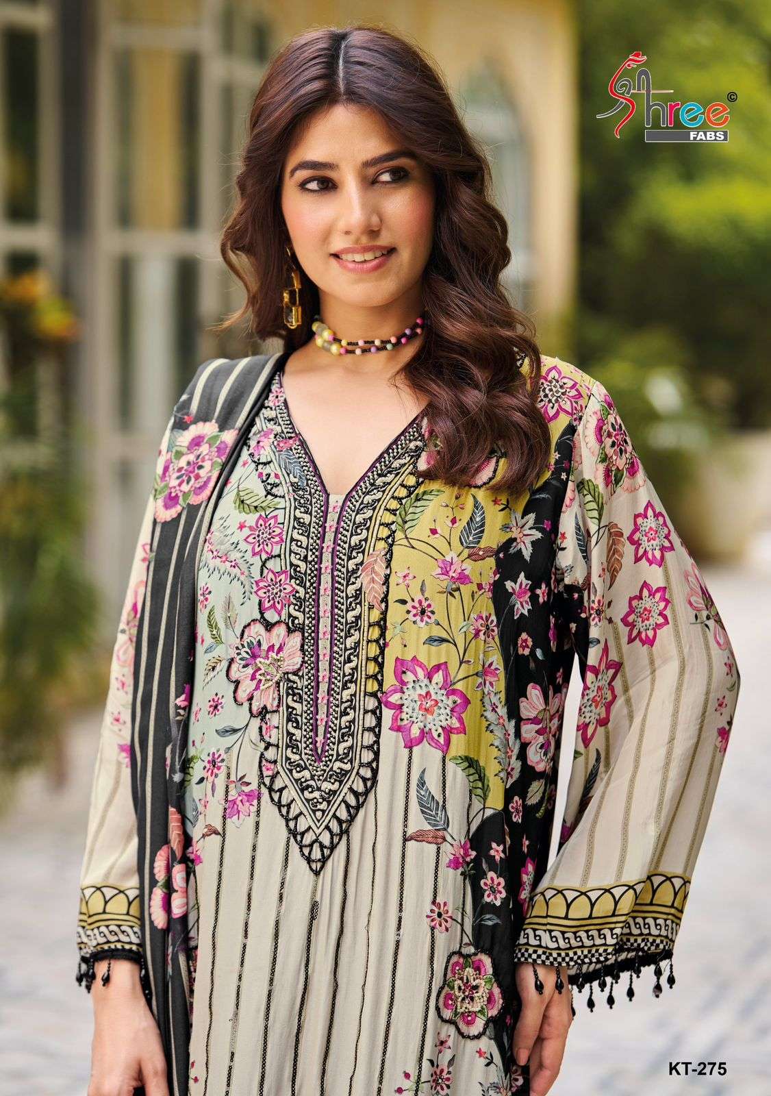 Shree Fabs Kt 275 A Digital Printed Pakistani Muslin Suit Collection view 3