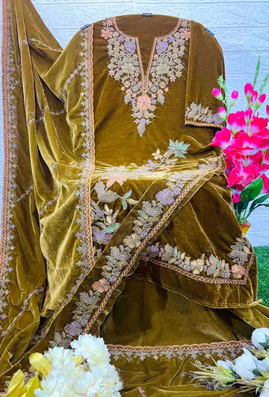 Deepsy D 32220 D Exclusive Heavy Designer Pakistani Velvet Suit view 2