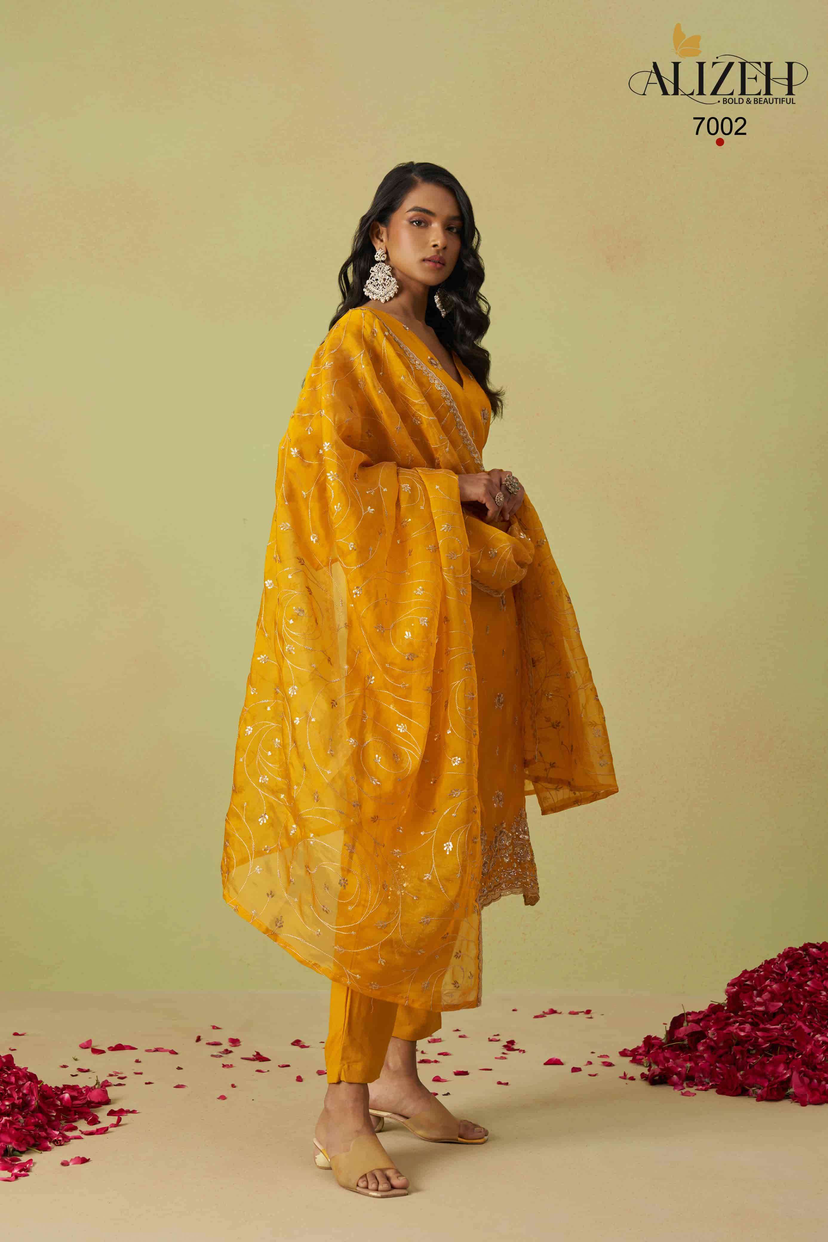 Alizeh Gulaabo 7001 to 7004 Shimmer Organza Salwar Suits view 9