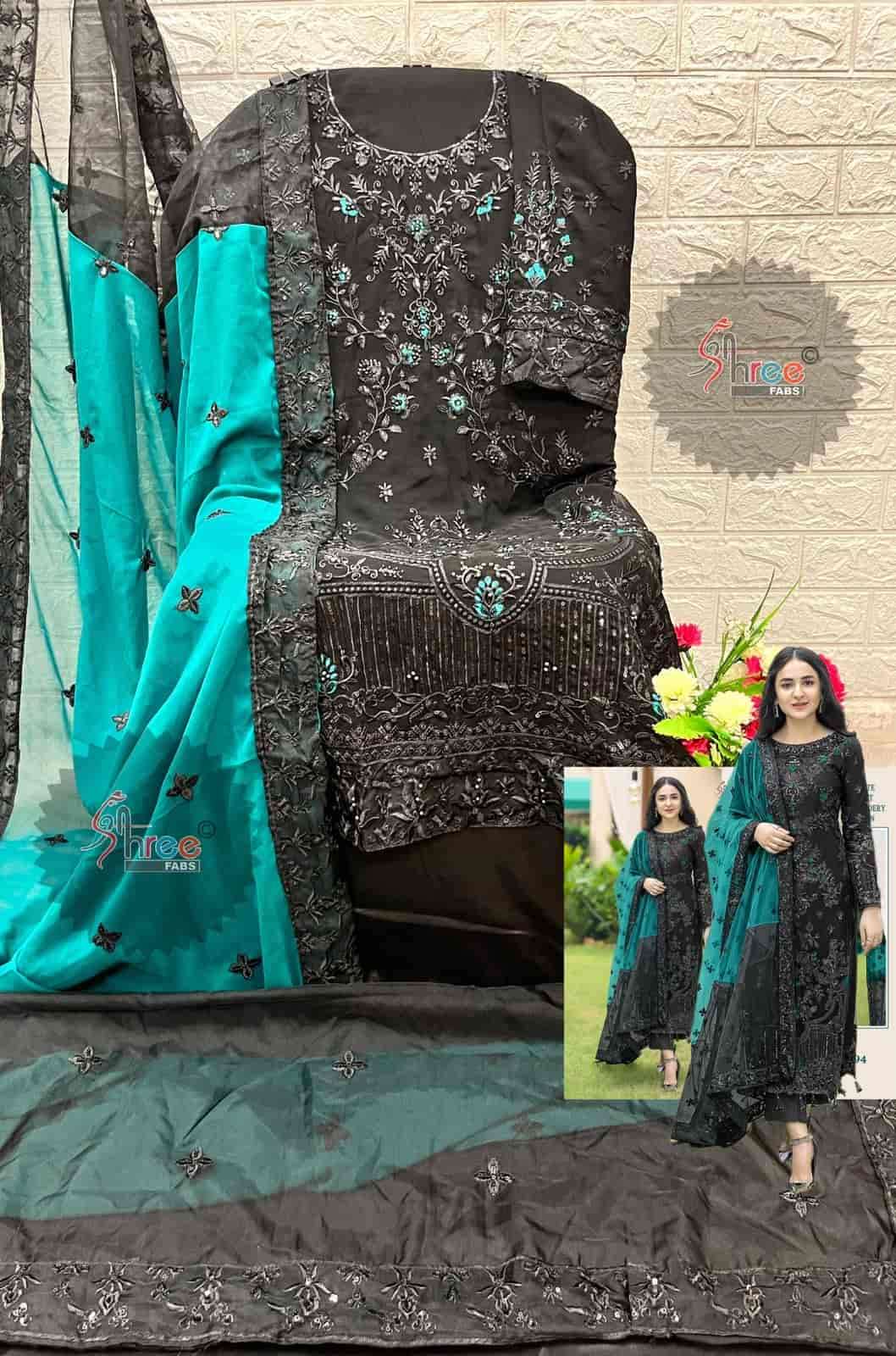 Pakistani Designer Embroidered Suit - S 994 view 6