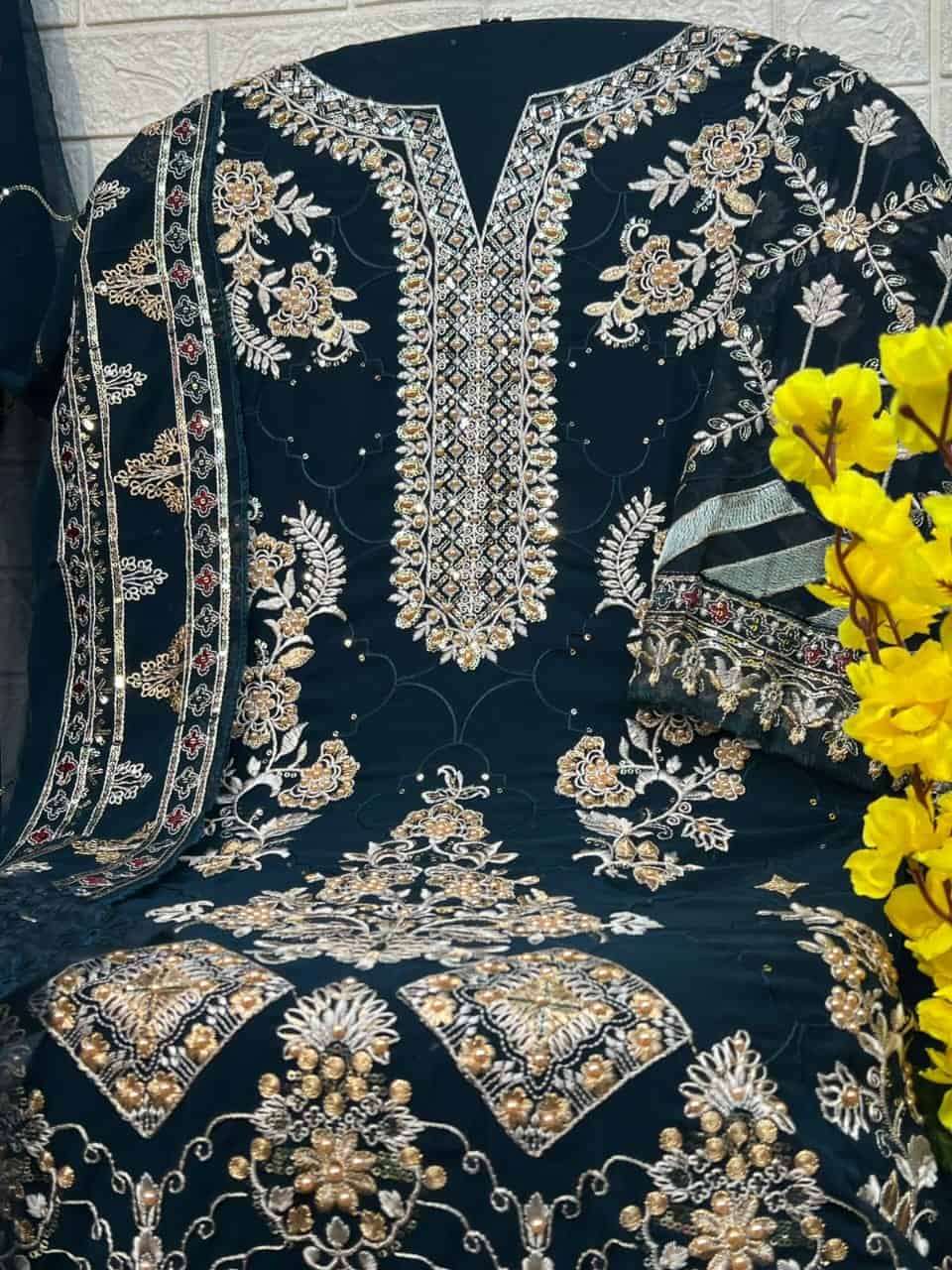 Zaha Zoya Vol-2 Designer Pakistani Salwar Suit view 2