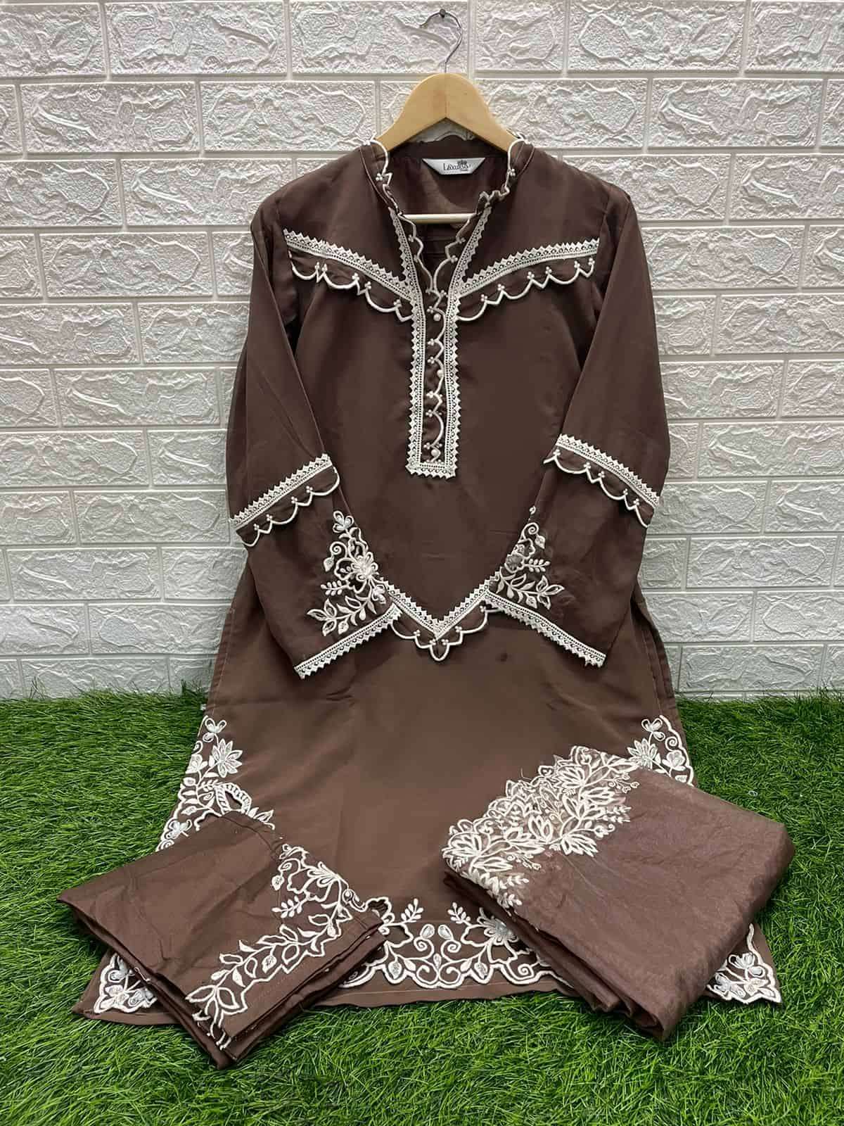 Laxuria Trends 1321 Pakistani Style Fancy Designer Kurti Pant Dupatta Set view 4