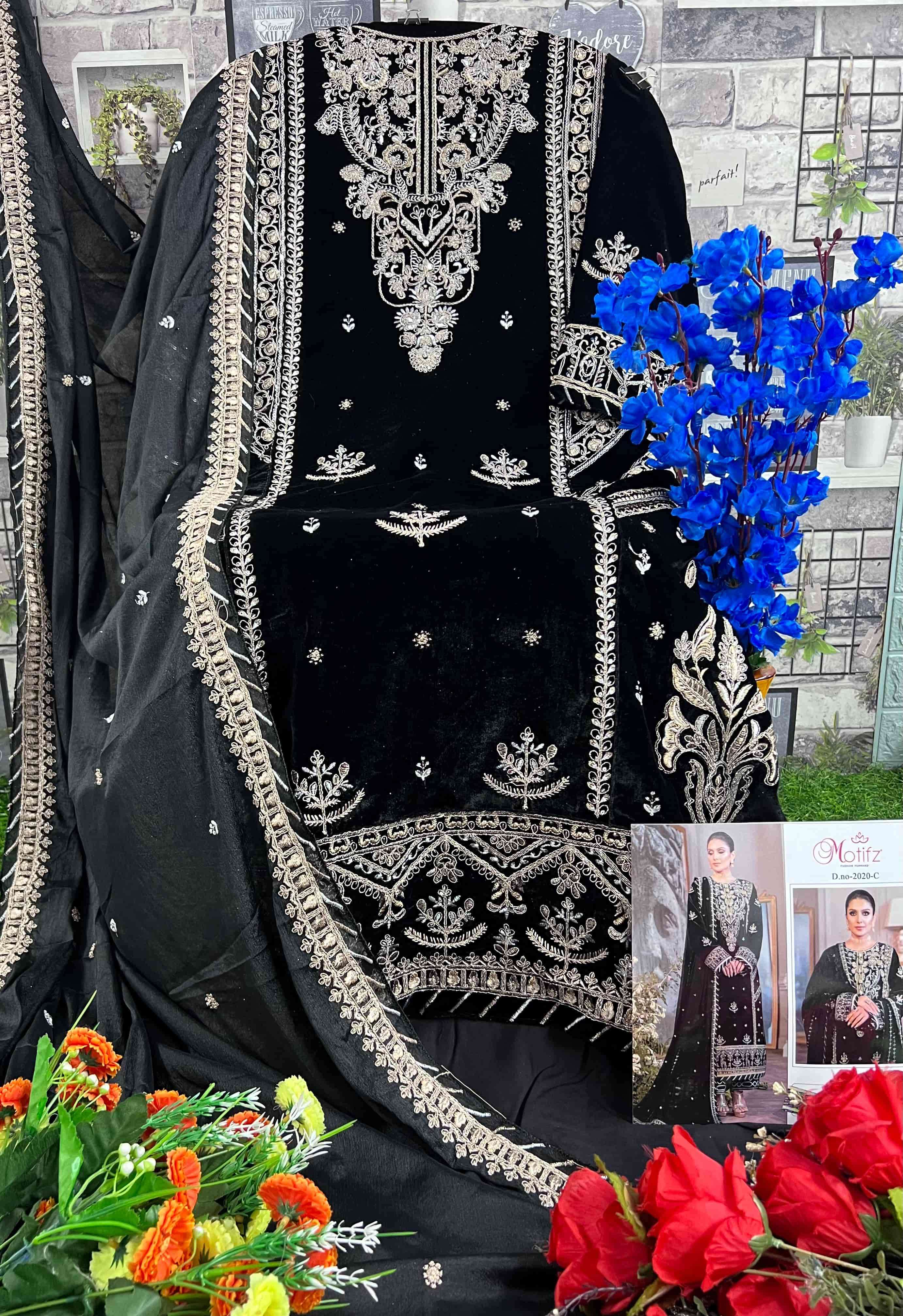 Motifz 2020 Colors Winter Wear Style Heavy Designer Pakistani Suit Wholesalers view 6