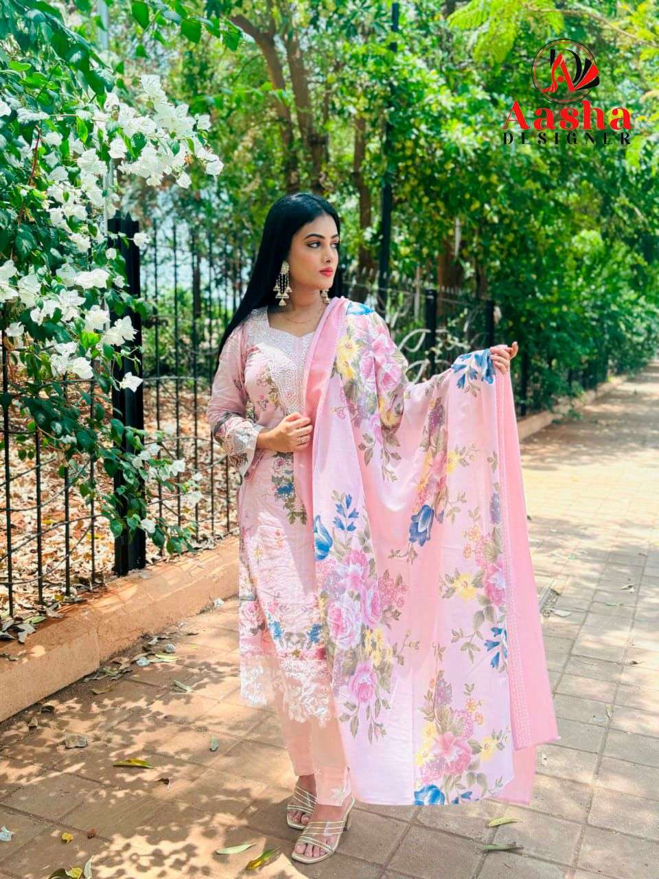 Aasha Designer Sana Safinaz Vol 3 Muzlin Collection Printed Cotton Suit Wholesalers view 3