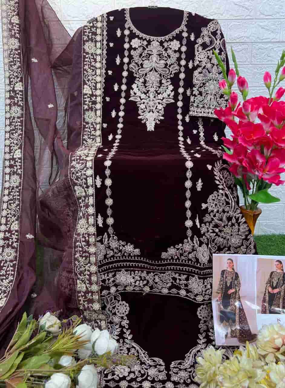 Deepsy D 32222 B Exclusive Heavy Designer Style Pakistani Velvet Collection view 2